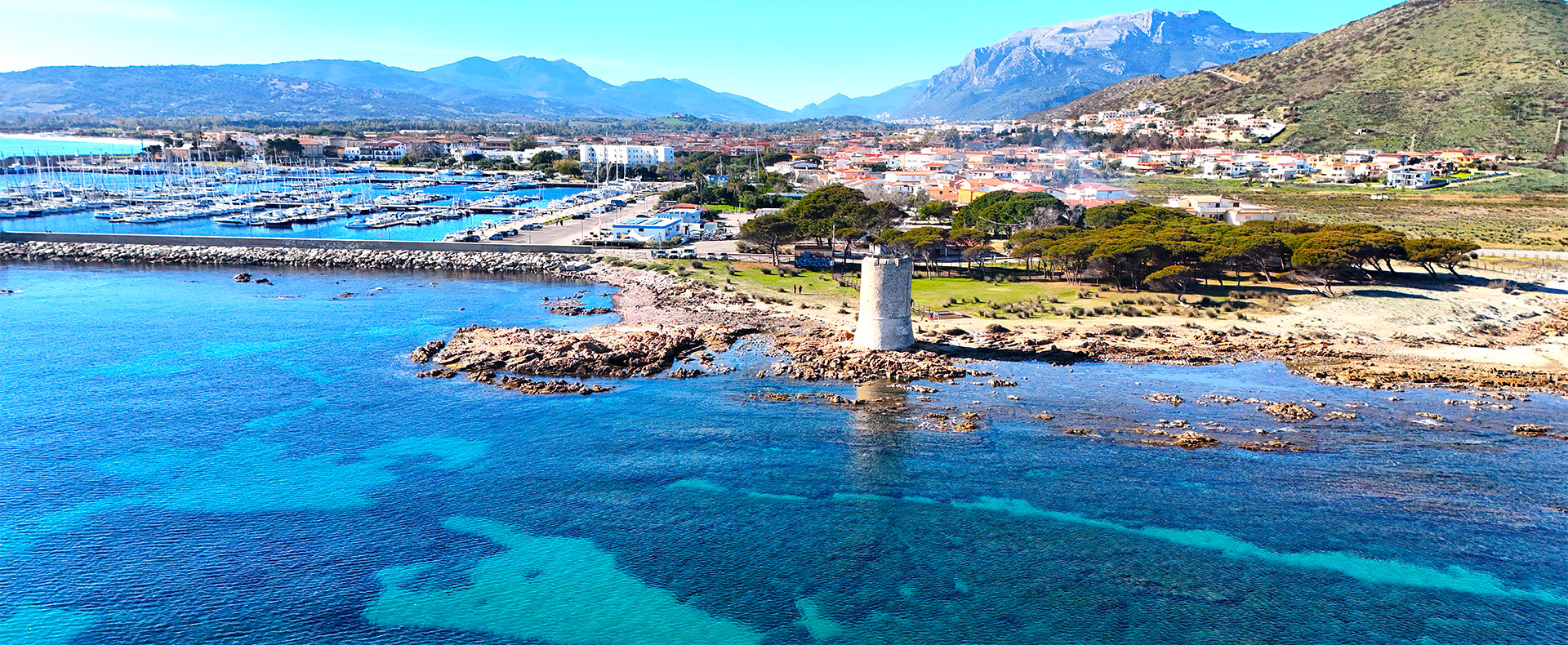 Scopri la tranquillità e la bellezza naturale di Caletta sul Mare con Torre medievale